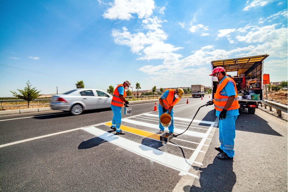 LineStil® COLD Screed Two-Component Road Marking Paint