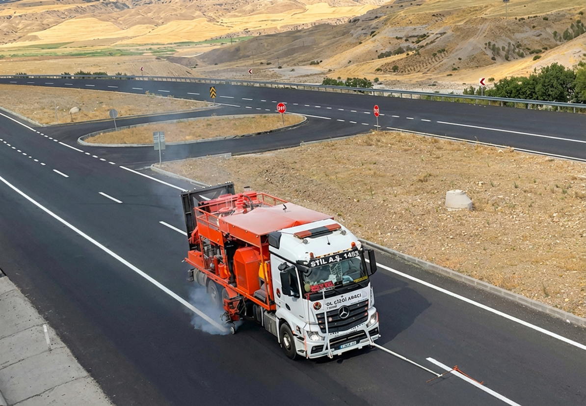 Thermoplastic Road Marking: High-Performance Solutions