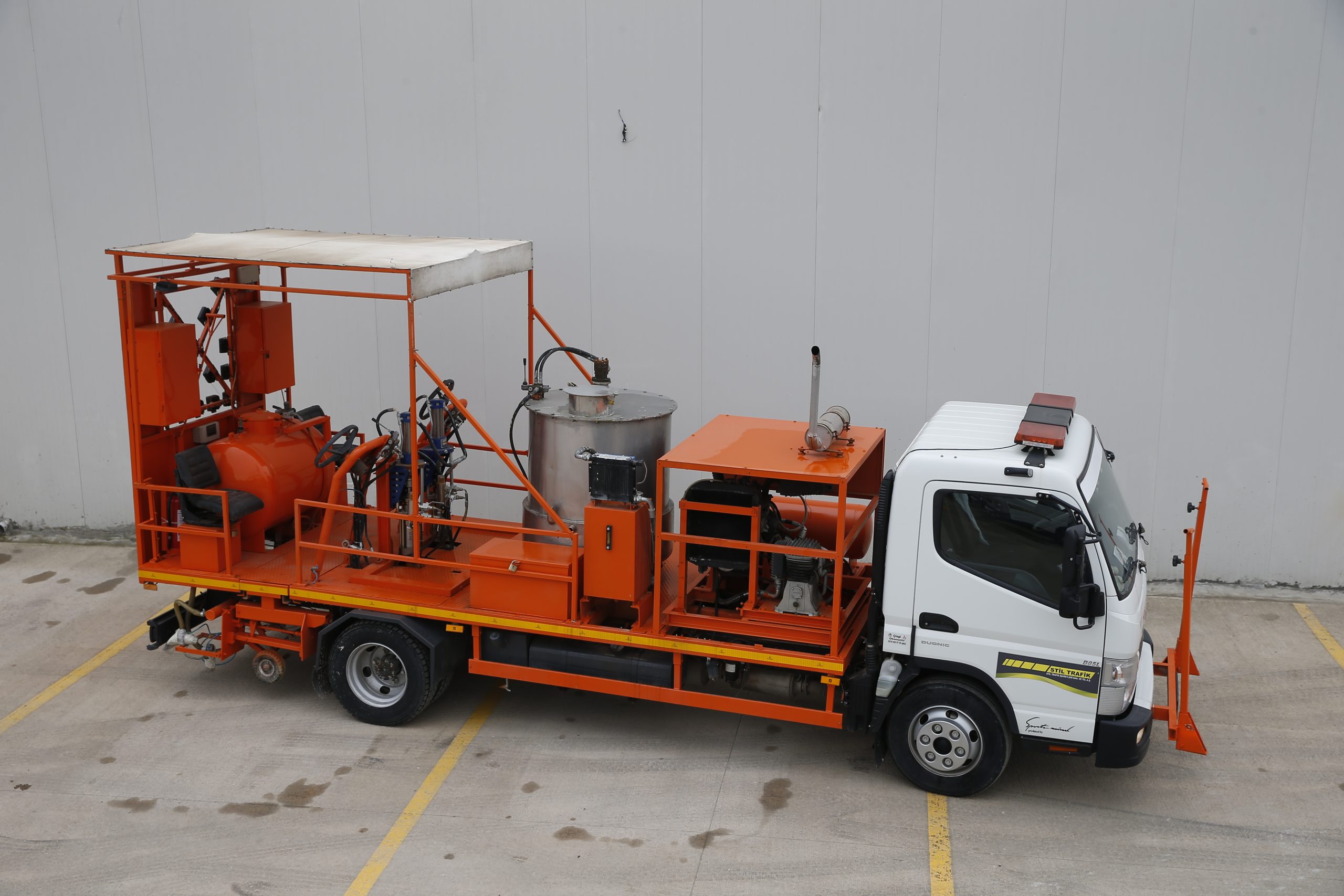 Airless Road Marking Machine