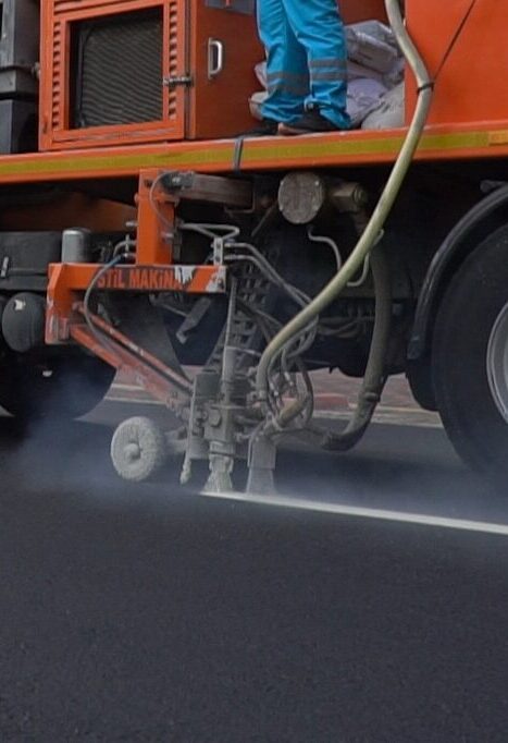 Retroreflectivity in Road Marking: Science of Night Safety